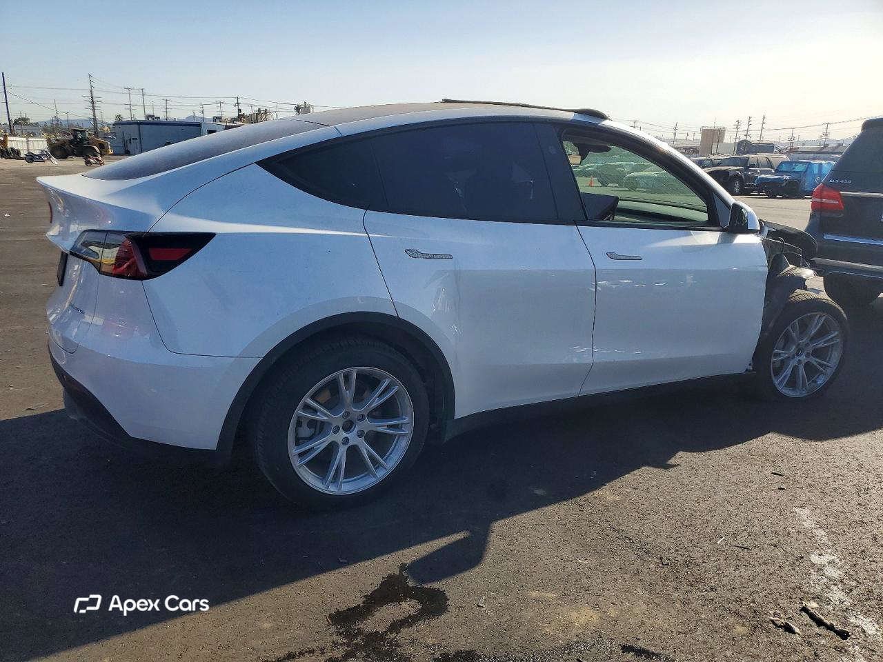 Tesla Model Y 2023