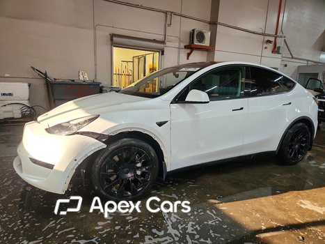 Tesla Model Y 2020 - Image 1 of 15