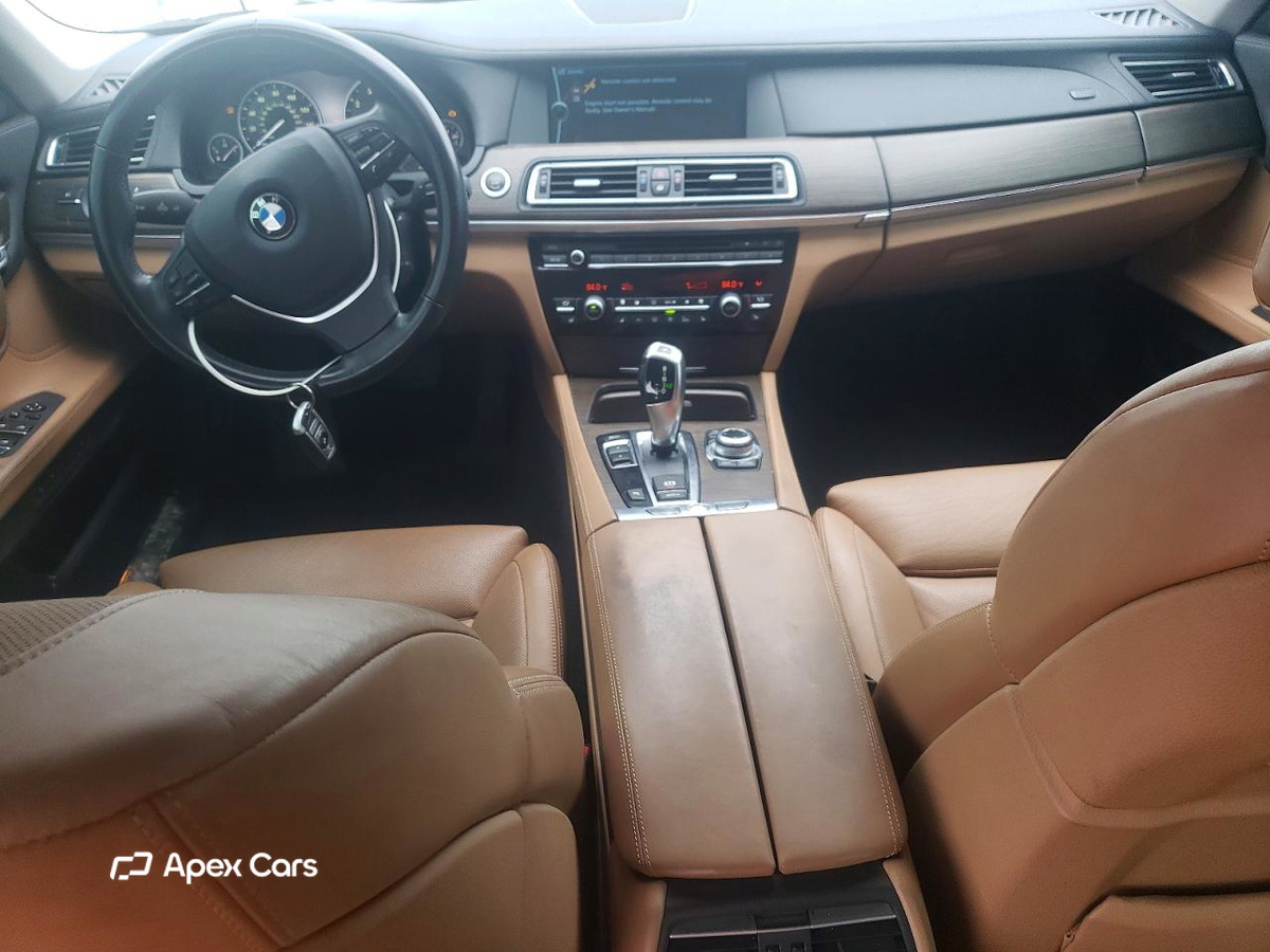 BMW Series 7 2012