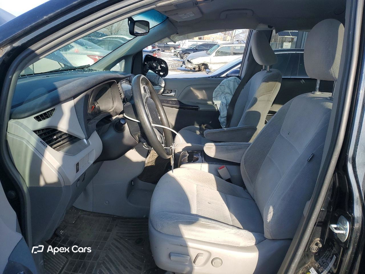 Toyota Sienna 2015