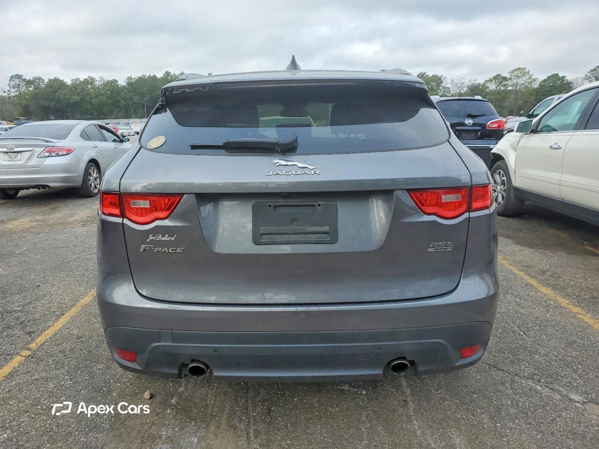 Jaguar F-Pace 2018