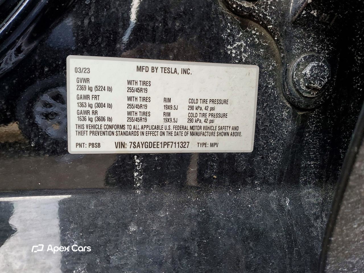 Tesla Model Y 2023