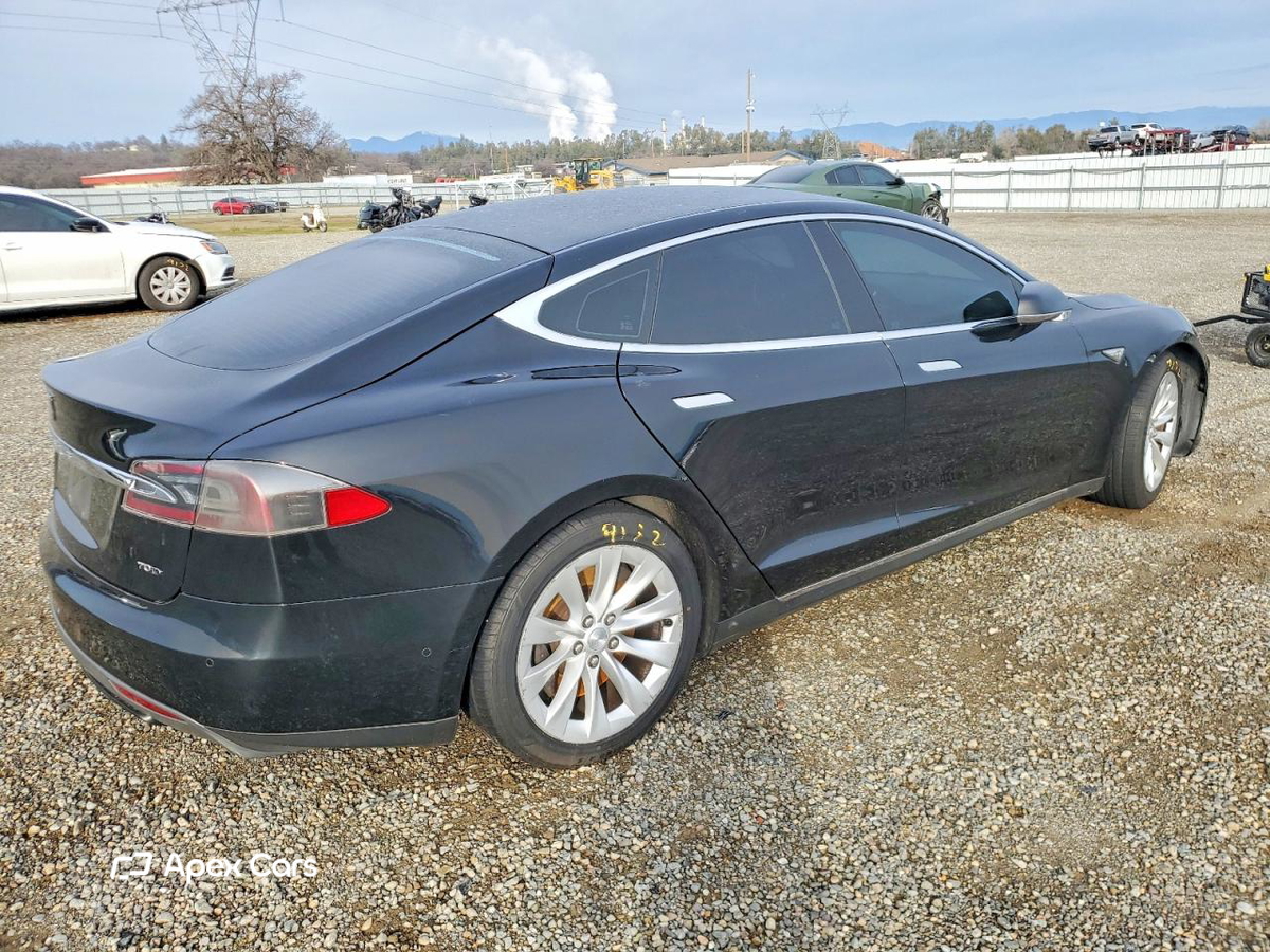 Tesla Model S 2016