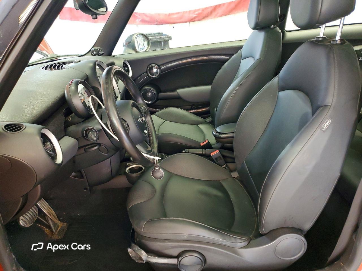 MINI Cooper 2011