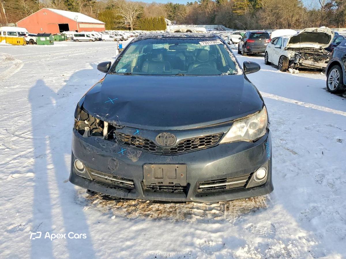 Toyota Camry 2012