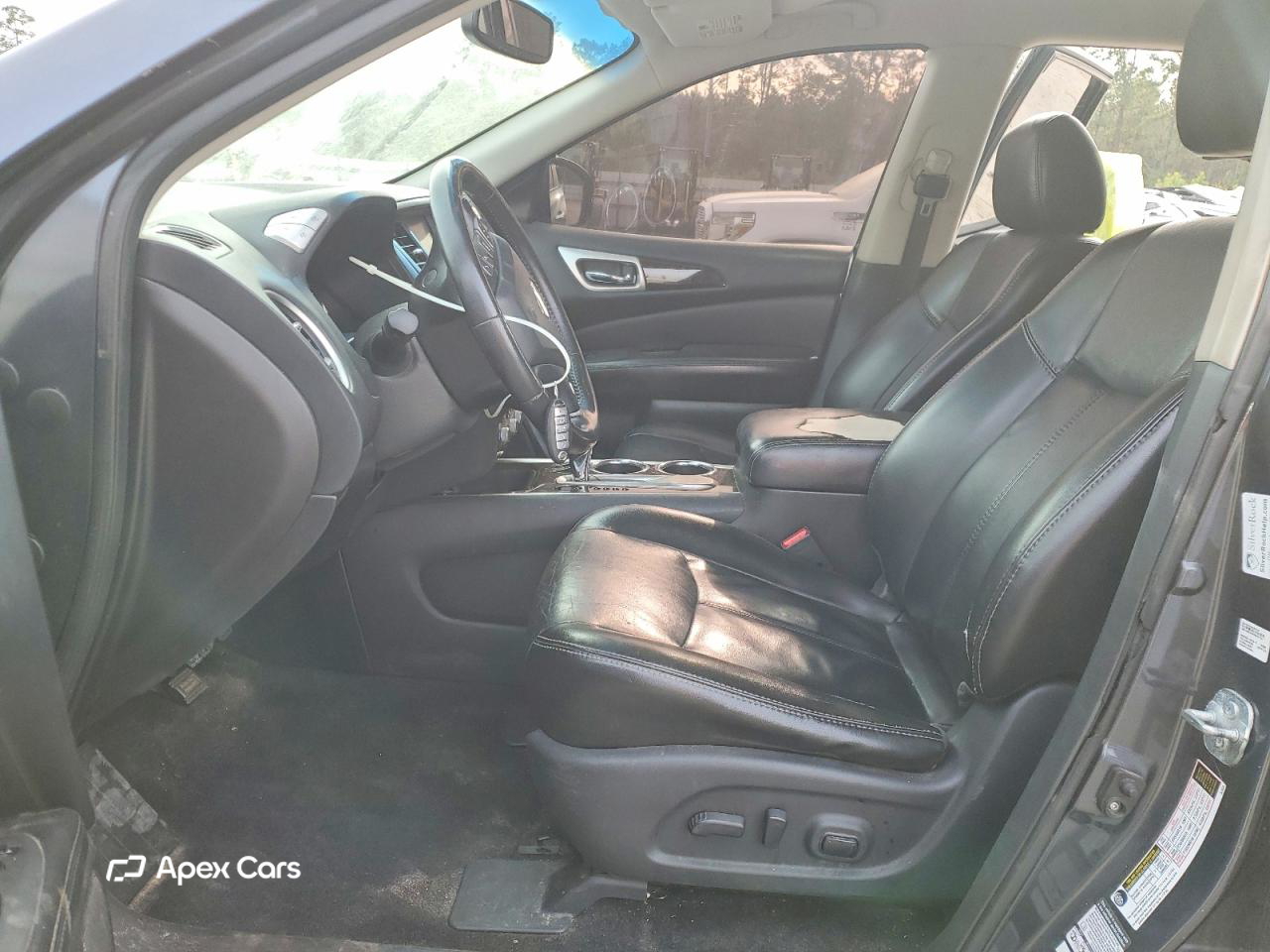 Nissan Pathfinder 2014