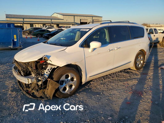 Chrysler Pacifica 2017 - Image 1 of 13
