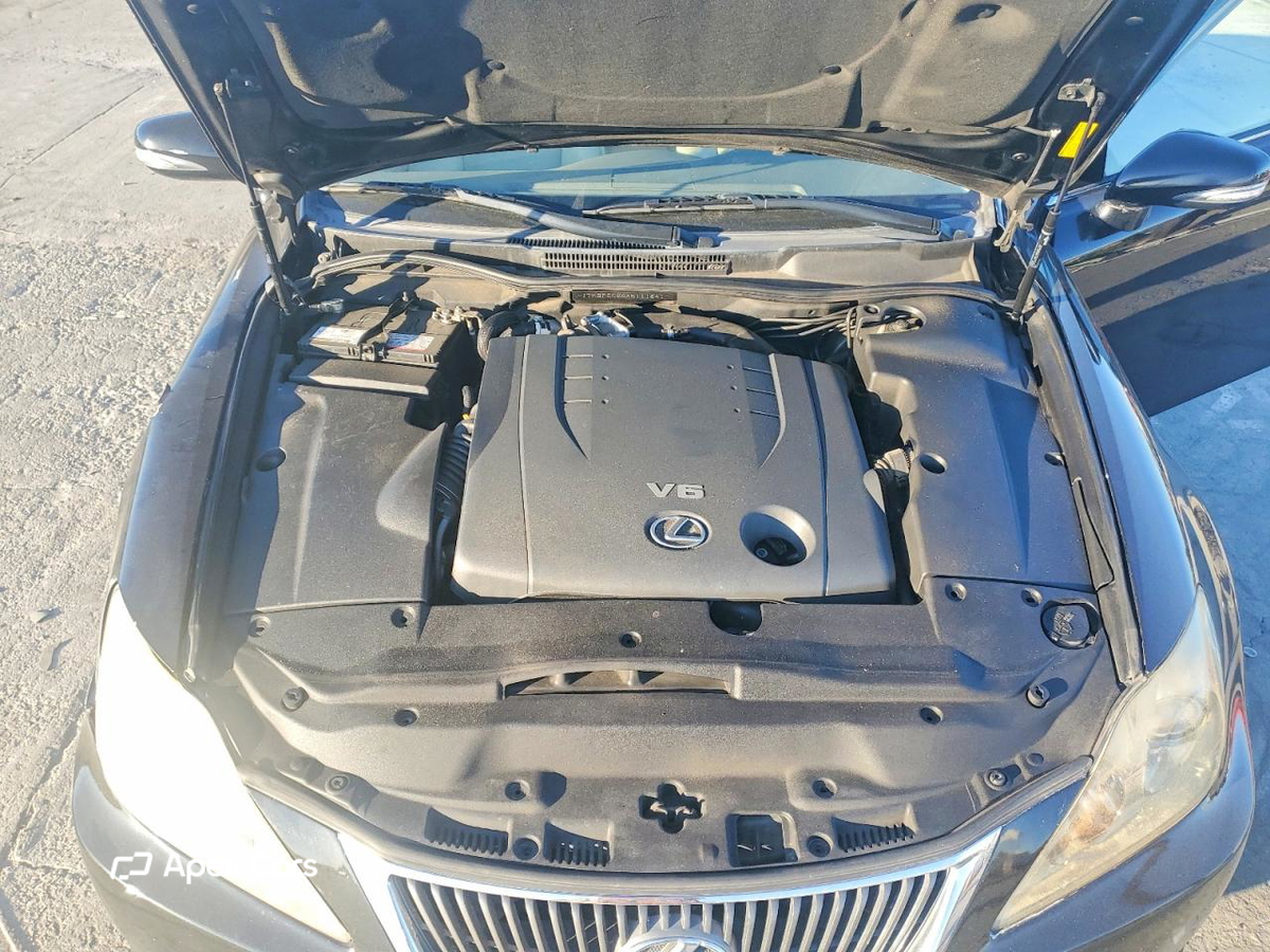Lexus IS 2010