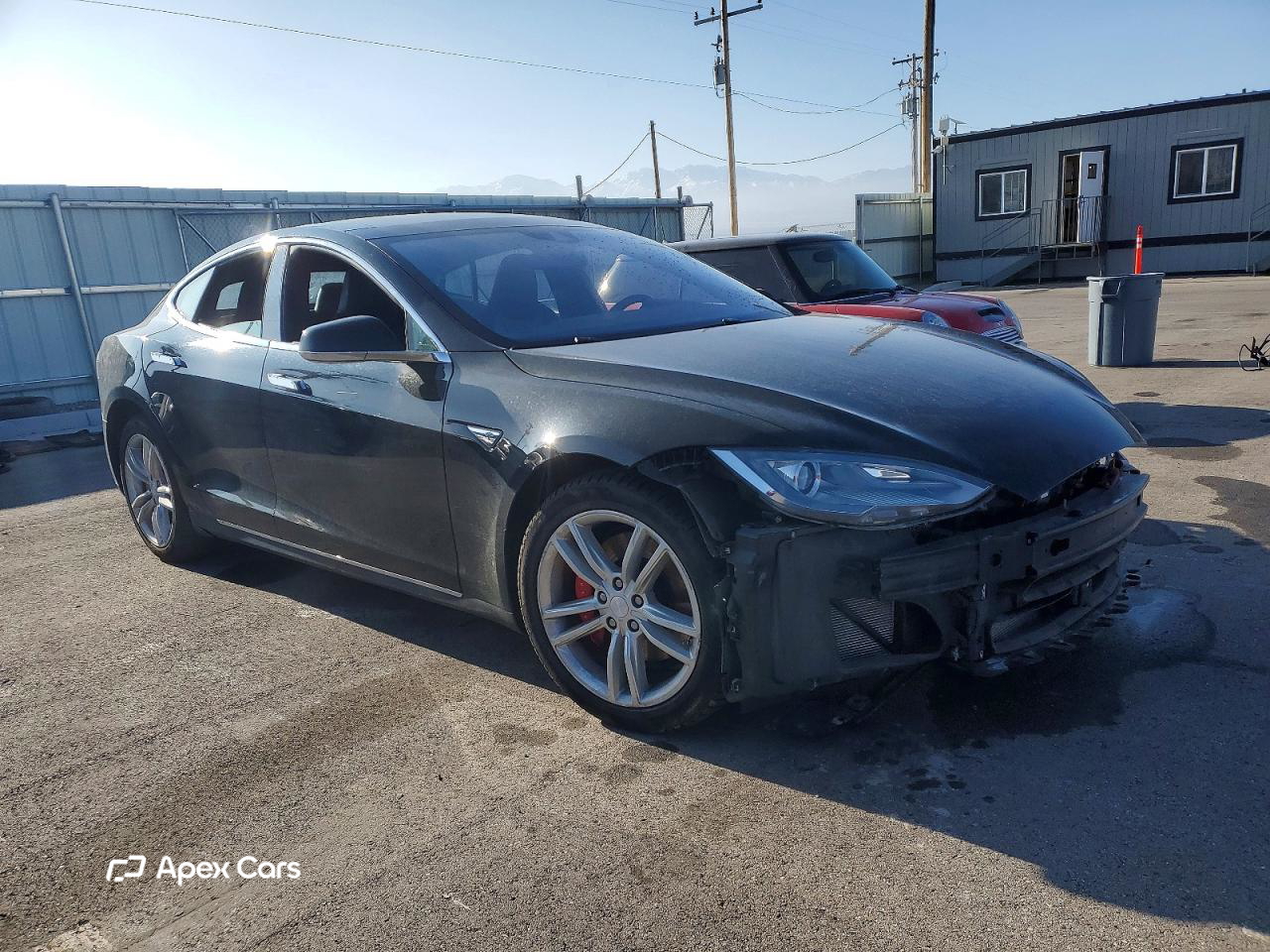 Tesla Model S 2015