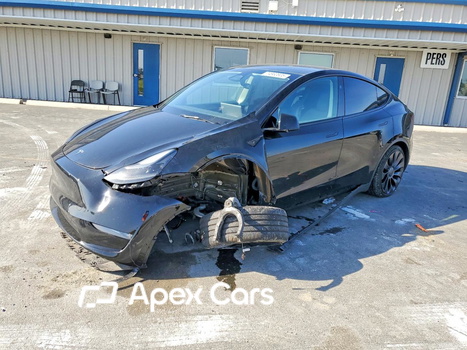 Tesla Model Y 2024 - Image 1 of 13