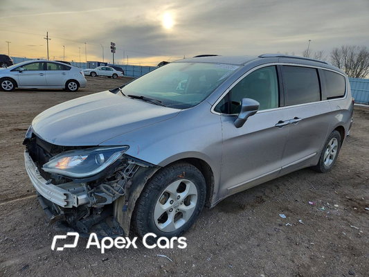 Chrysler Pacifica 2017 - Image 1 of 14