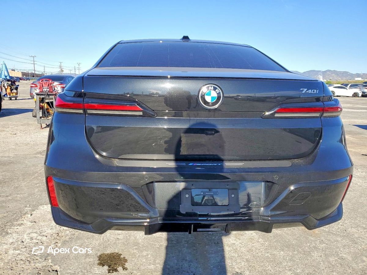 BMW Series 7 2024