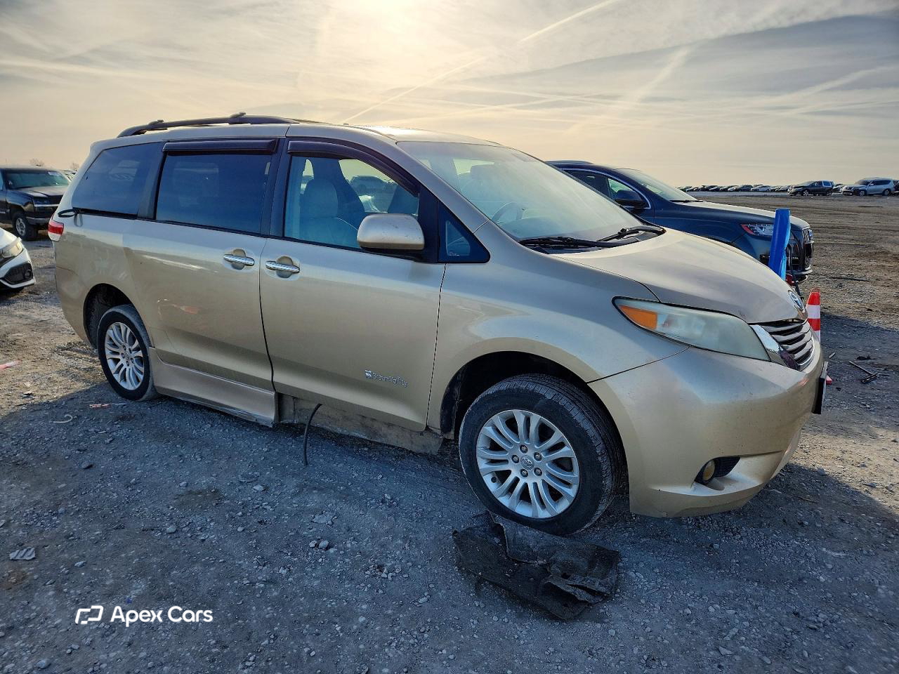 Toyota Sienna 2011