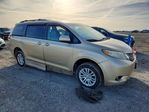 Toyota Sienna 2011