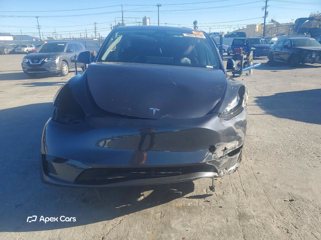 Tesla Model Y 2025
