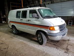 Dodge RAM Van 2003