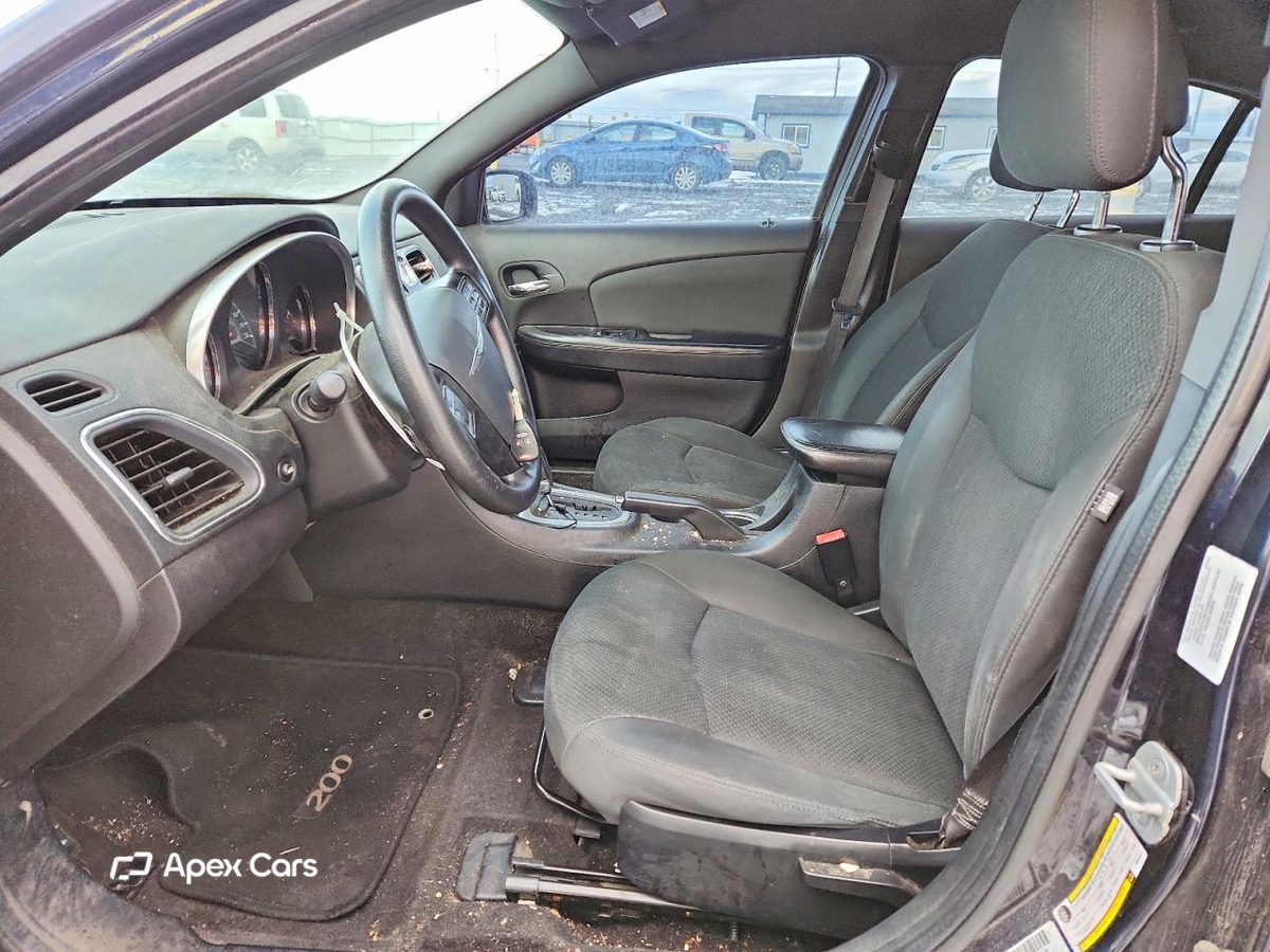 Chrysler 200 2011