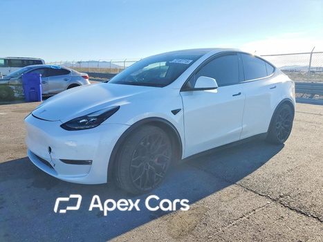 Tesla Model Y 2022 - Image 1 of 13