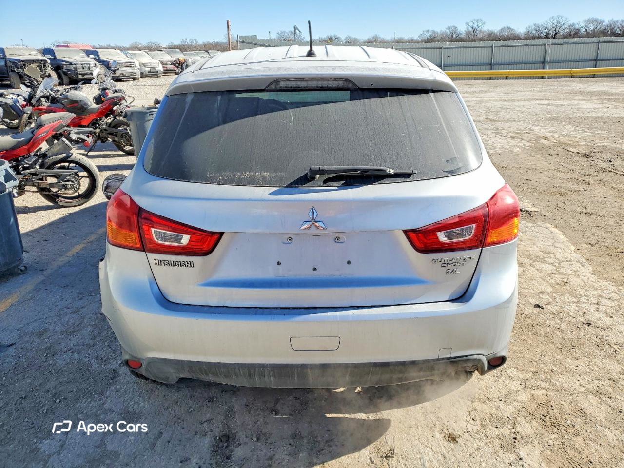 Mitsubishi Outlander 2016