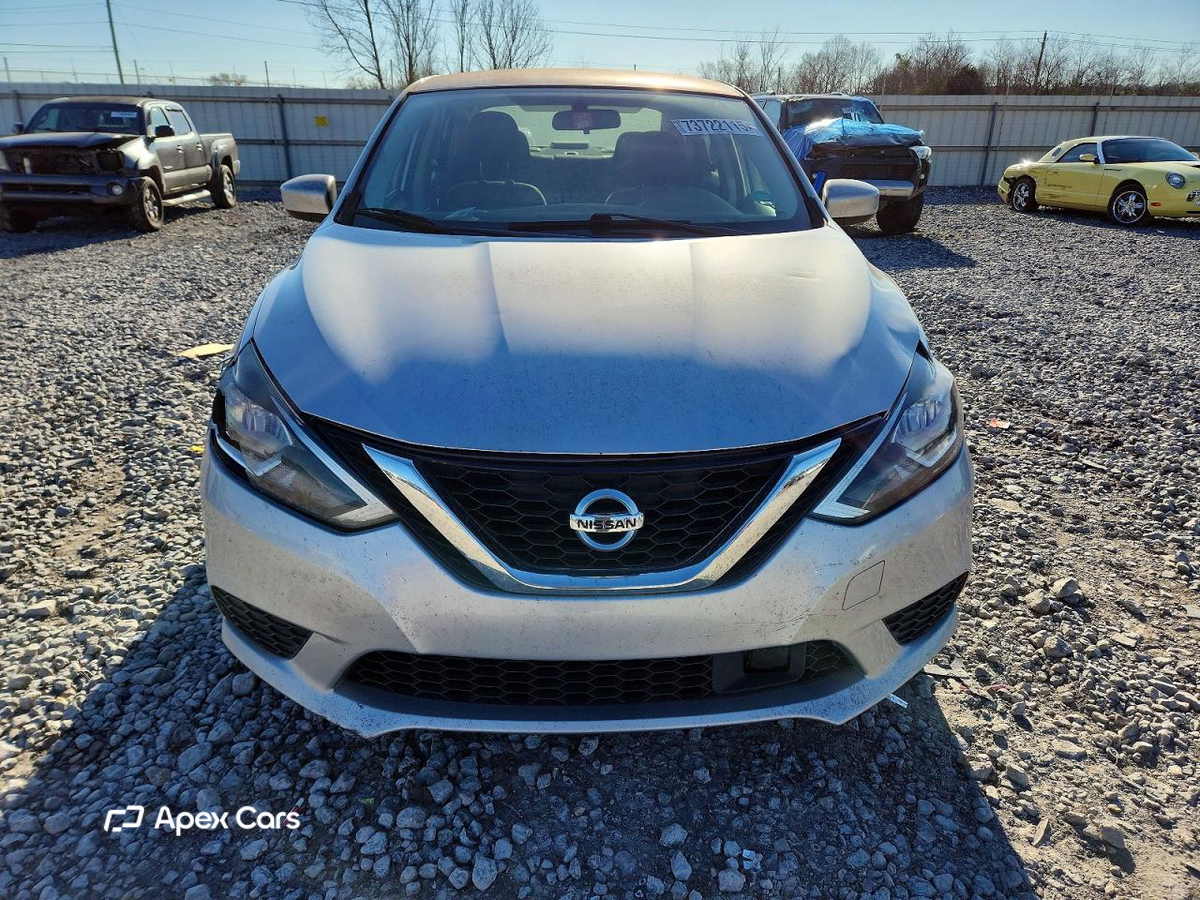 Nissan Sentra 2019