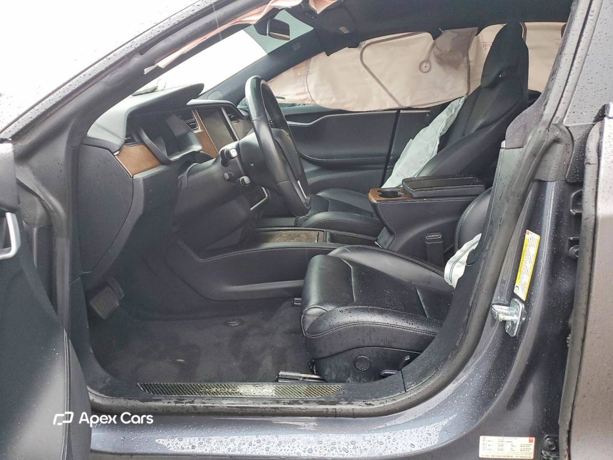 Tesla Model S 2019