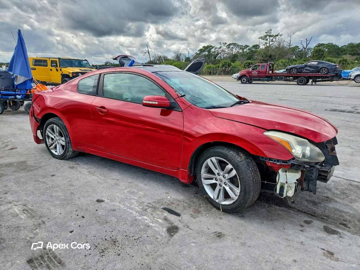 Nissan Altima 2010