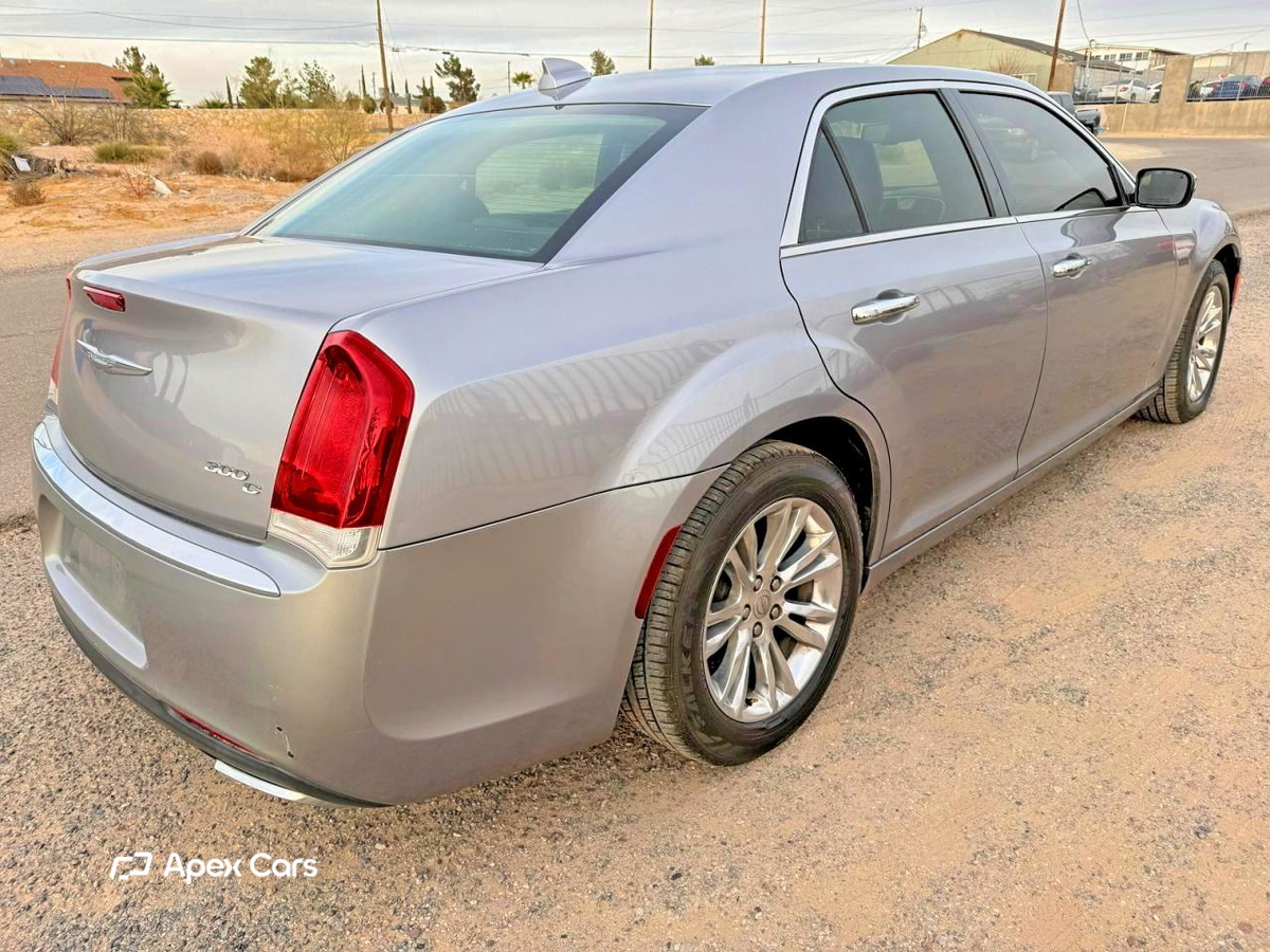 Chrysler 300 2016
