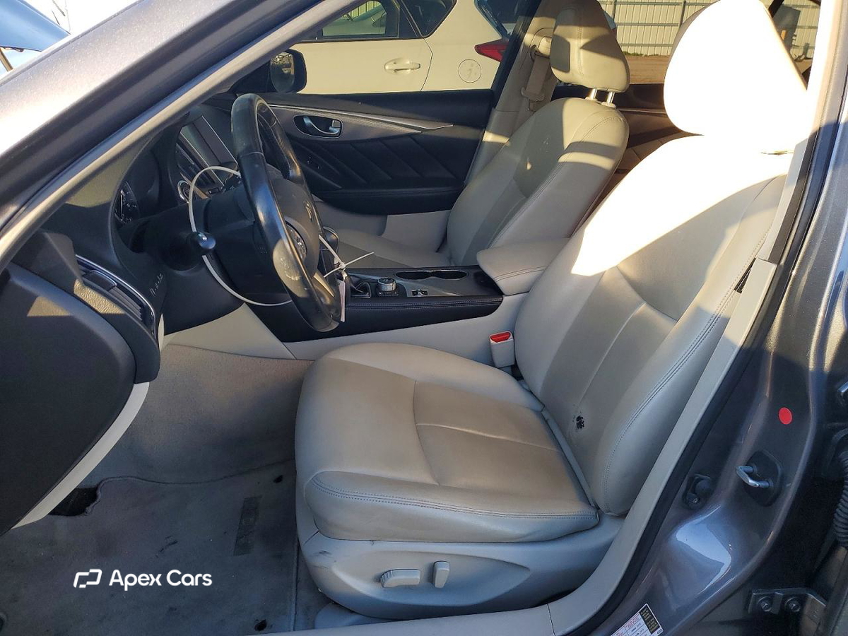 Infiniti Q50 2014