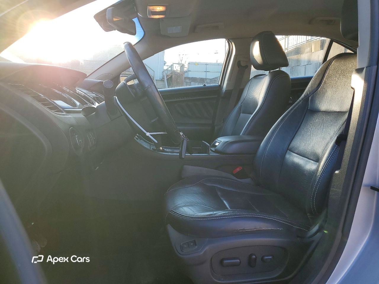 Ford Taurus 2011