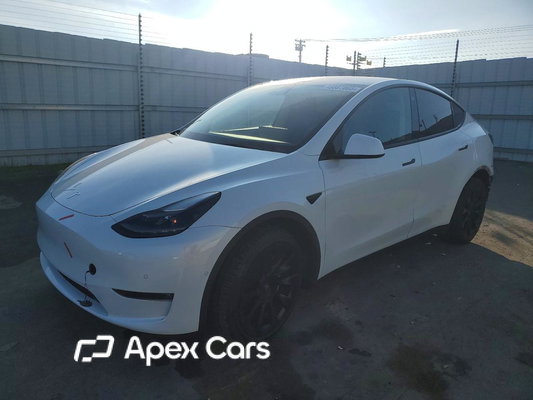 Tesla Model Y 2022 - Image 1 of 15