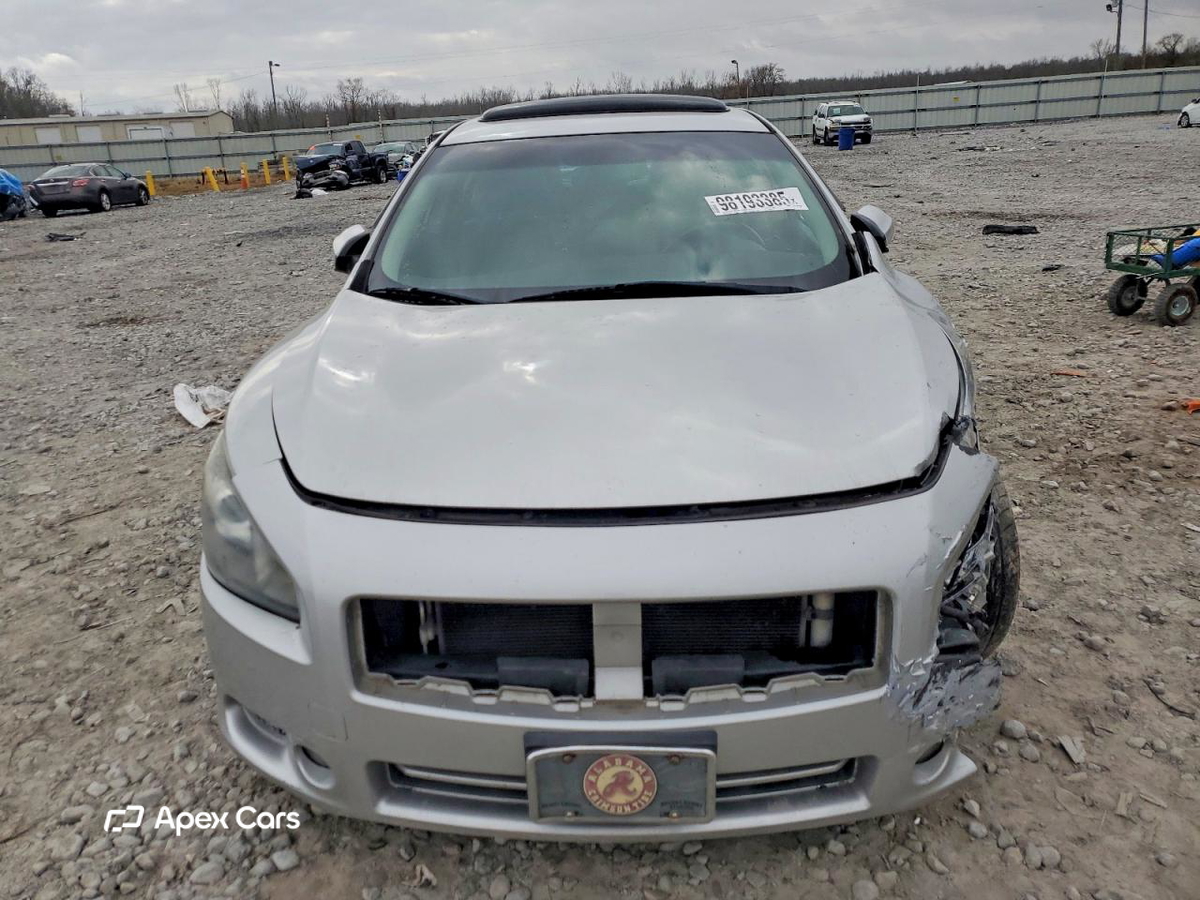 Nissan Maxima 2013