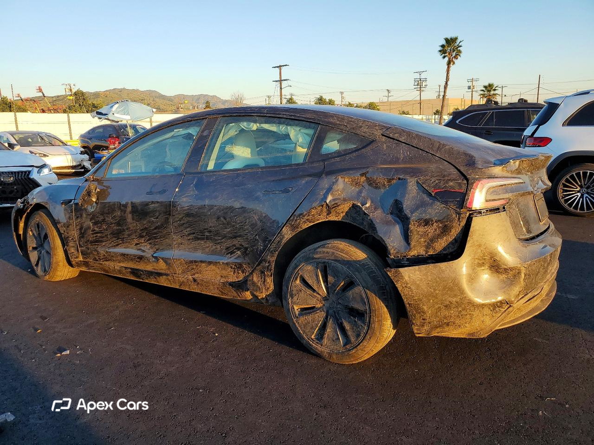 Tesla Model 3 2025