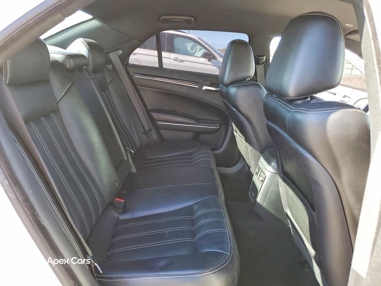 Chrysler 300 2019