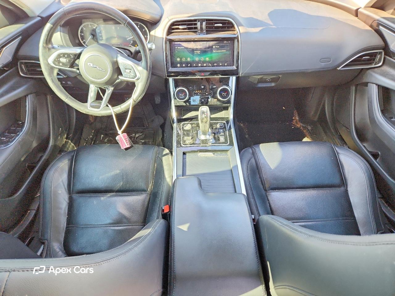 Jaguar XE 2020