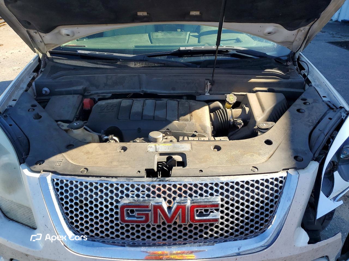 GMC Acadia 2011