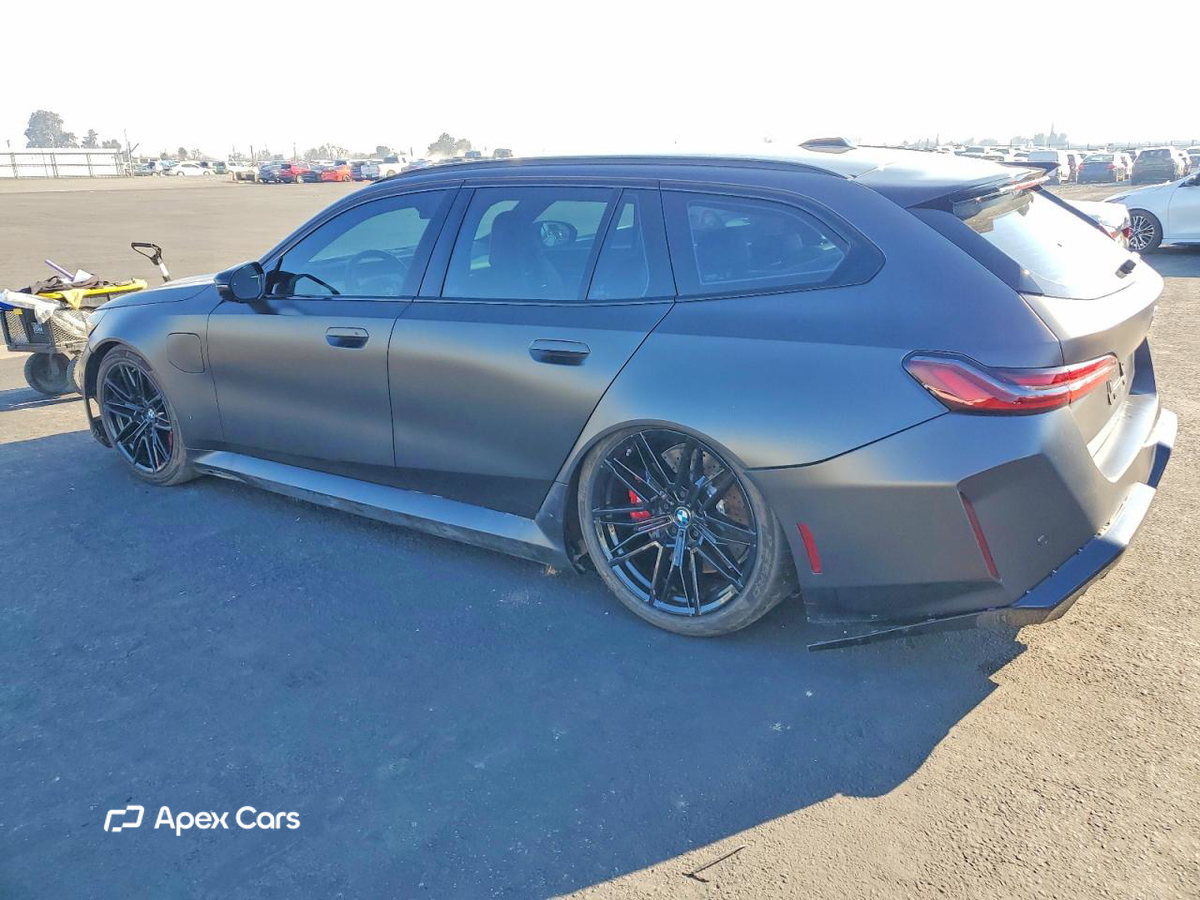 BMW M5 2025