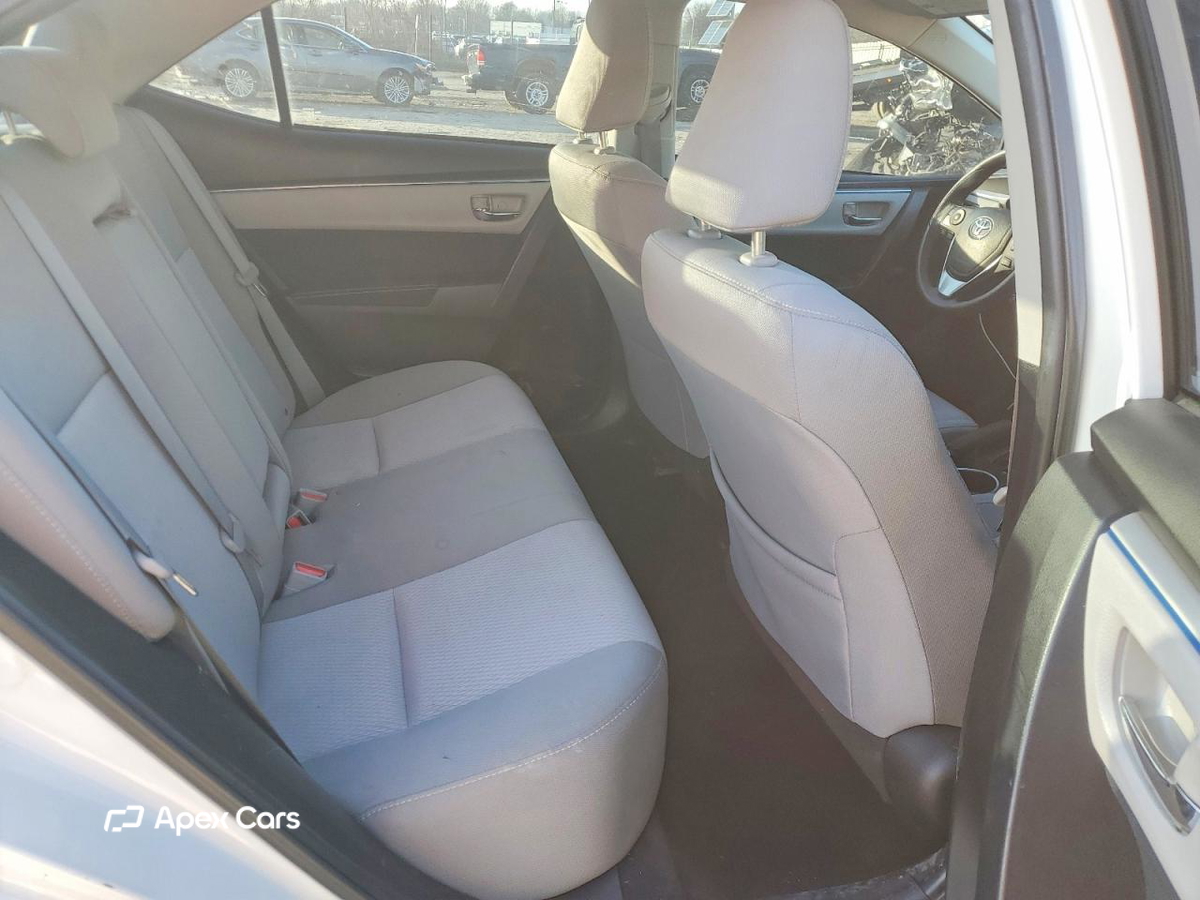 Toyota Corolla 2015
