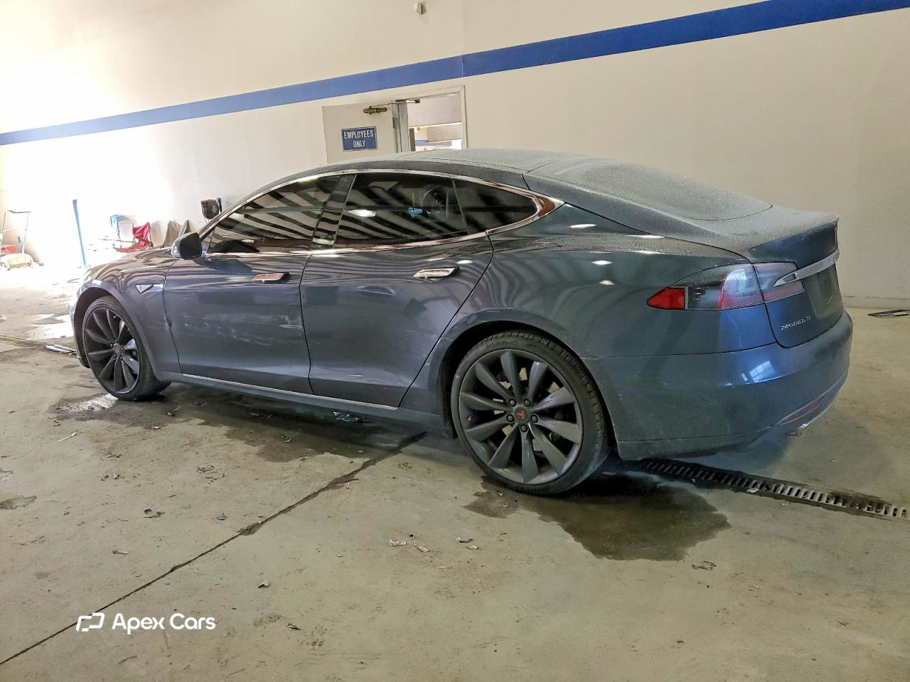 Tesla Model S 2015