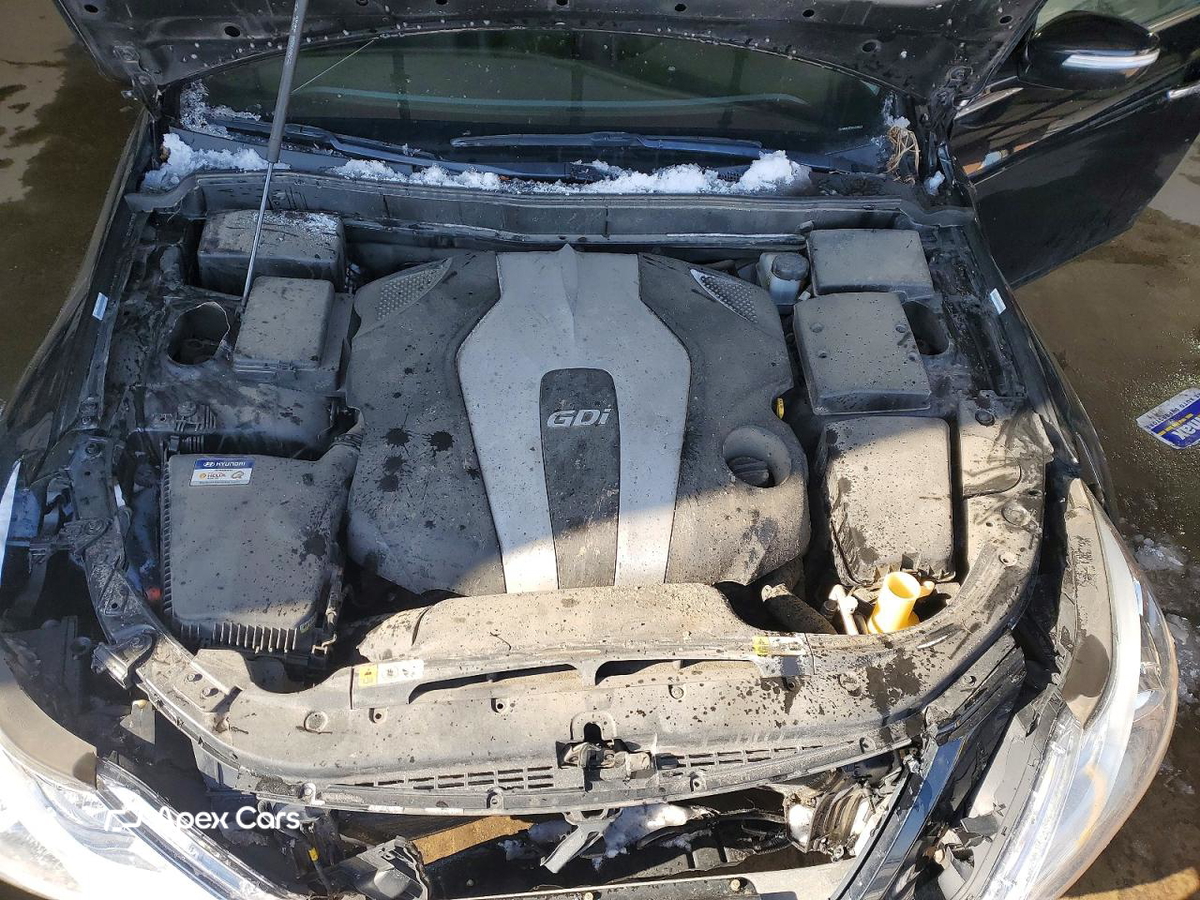 Hyundai Genesis 2012