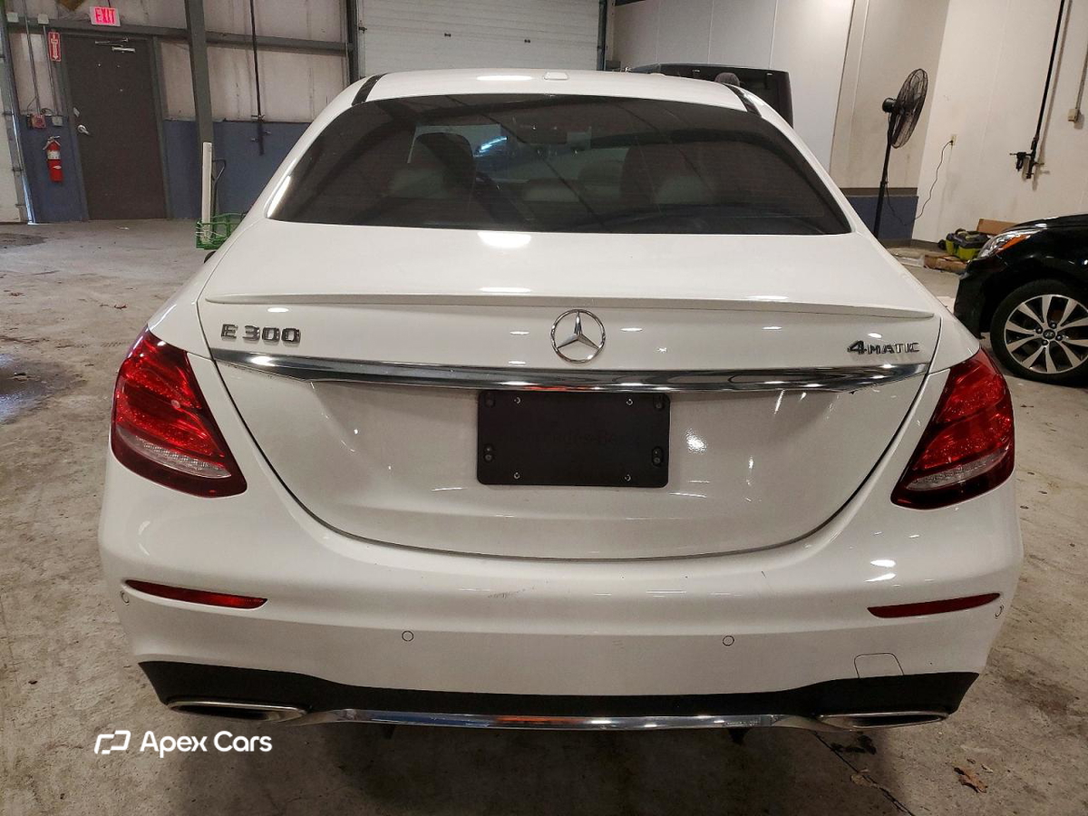 Mercedes-Benz  2017
