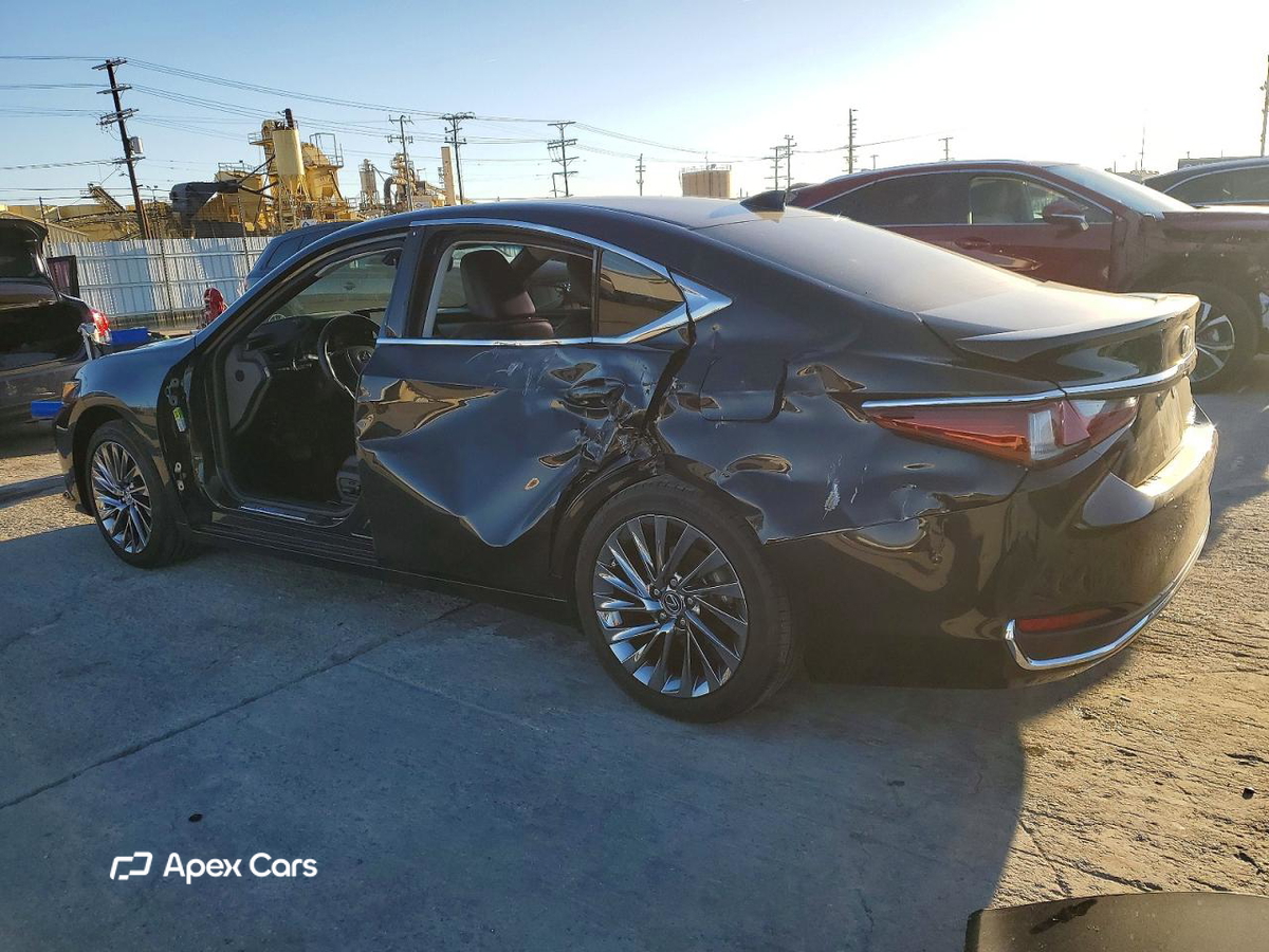Lexus ES 2024