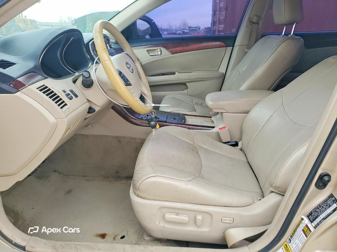 Toyota Avalon 2011