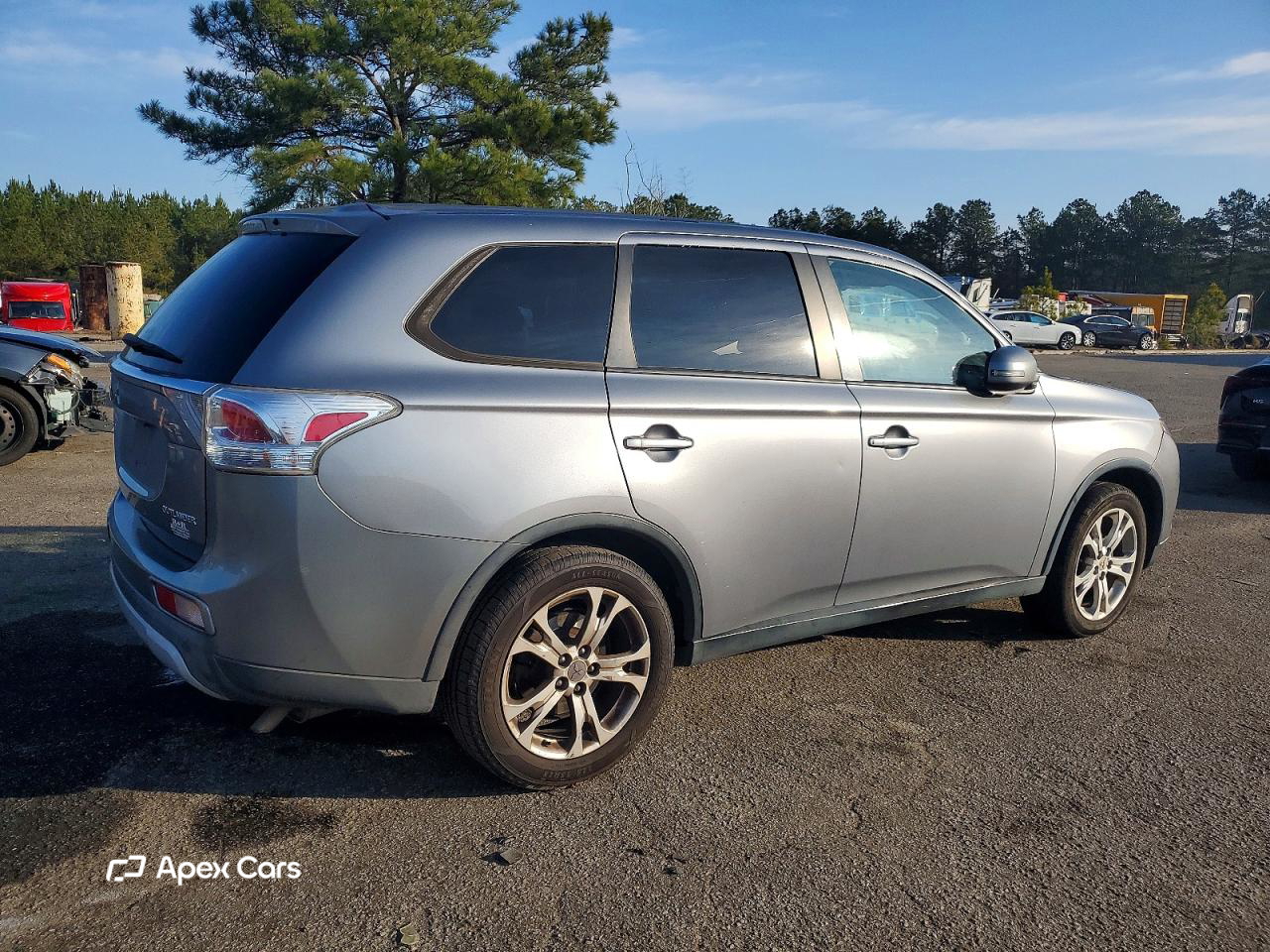Mitsubishi Outlander 2015