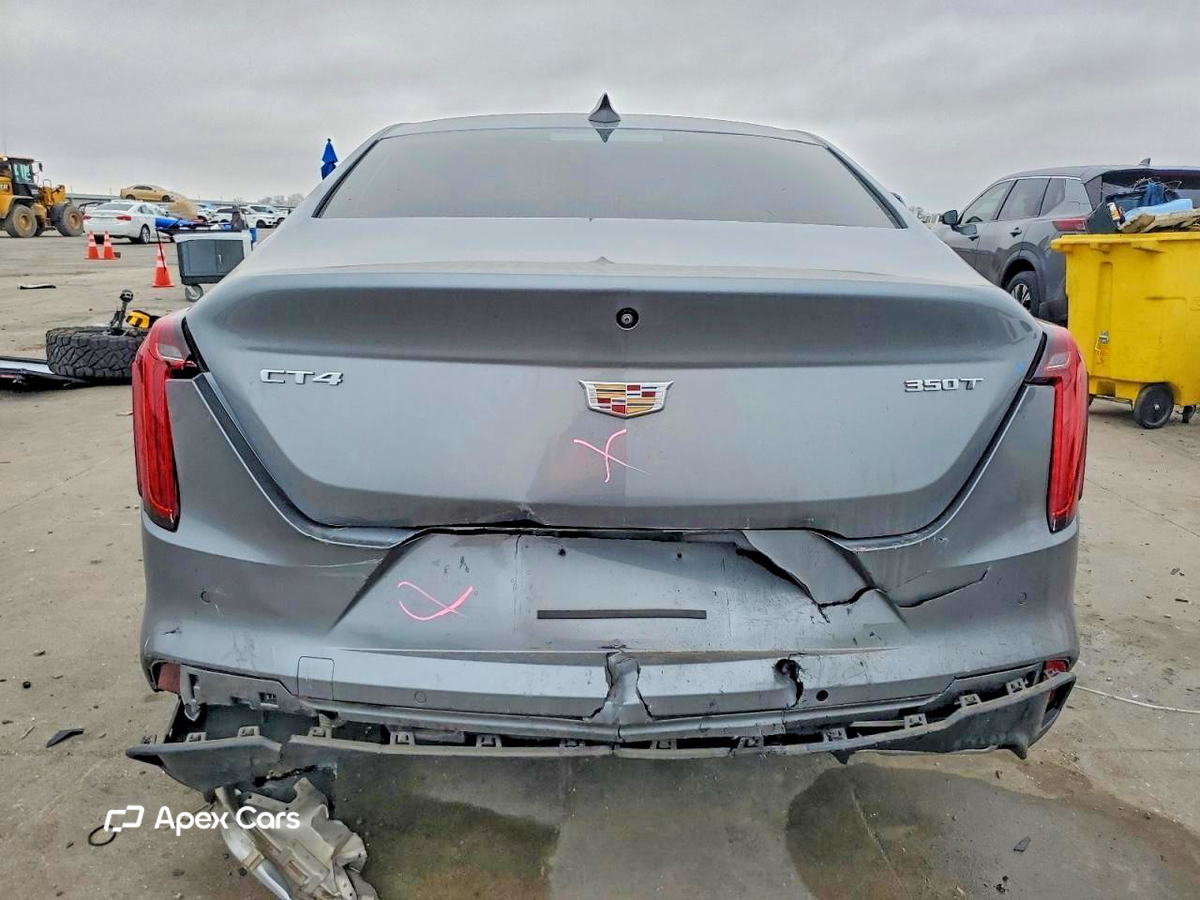 Cadillac CT4 2021