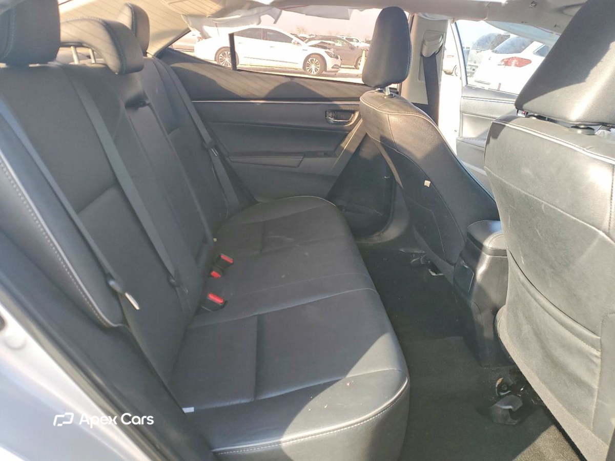 Toyota Corolla 2015