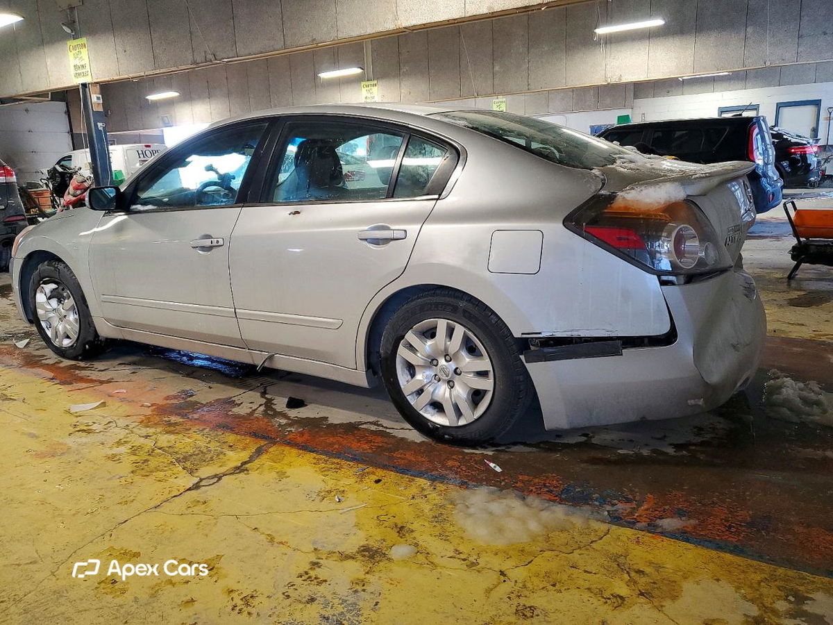 Nissan Altima 2012