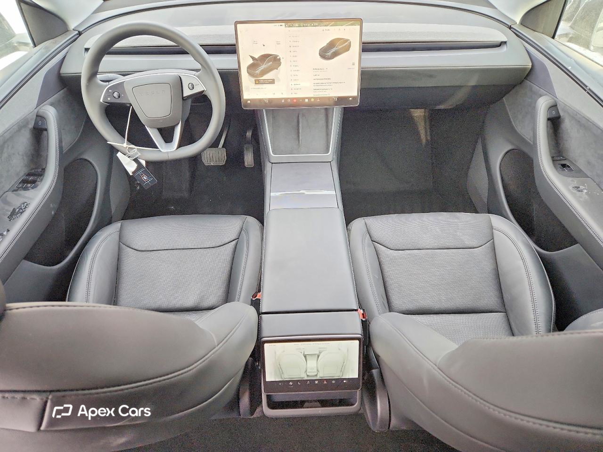 Tesla Model Y 2026