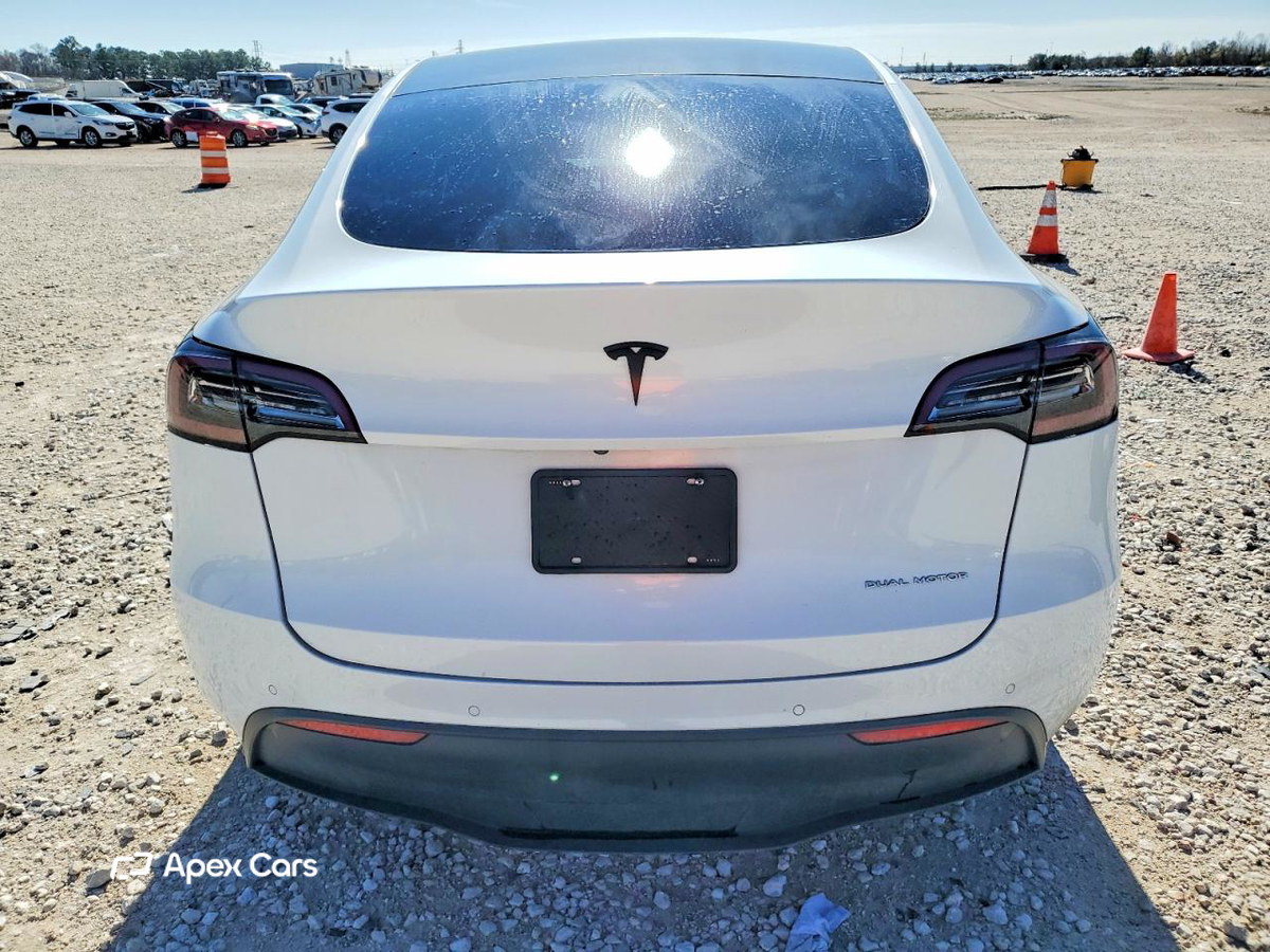 Tesla Model Y 2020