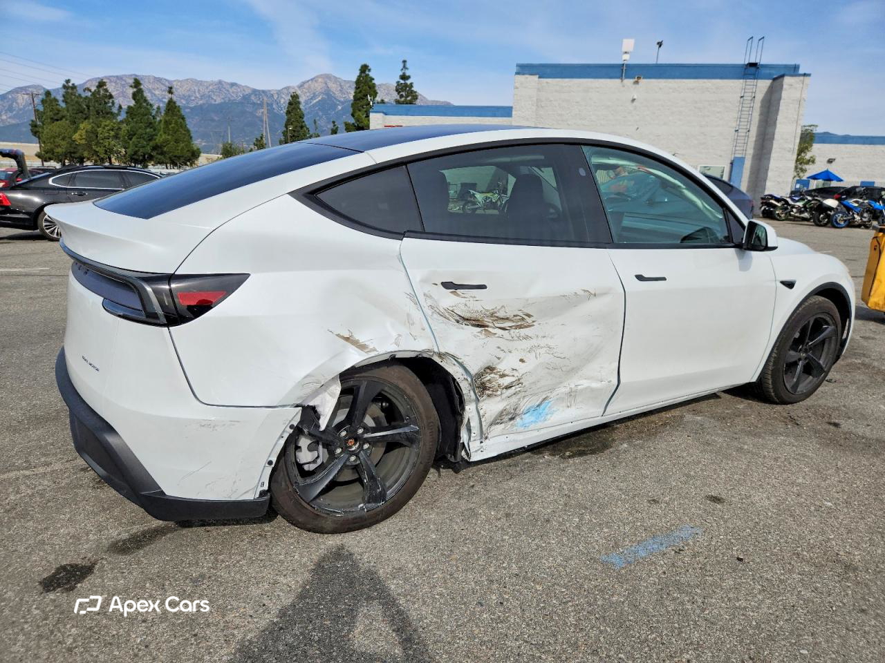 Tesla Model Y 2026