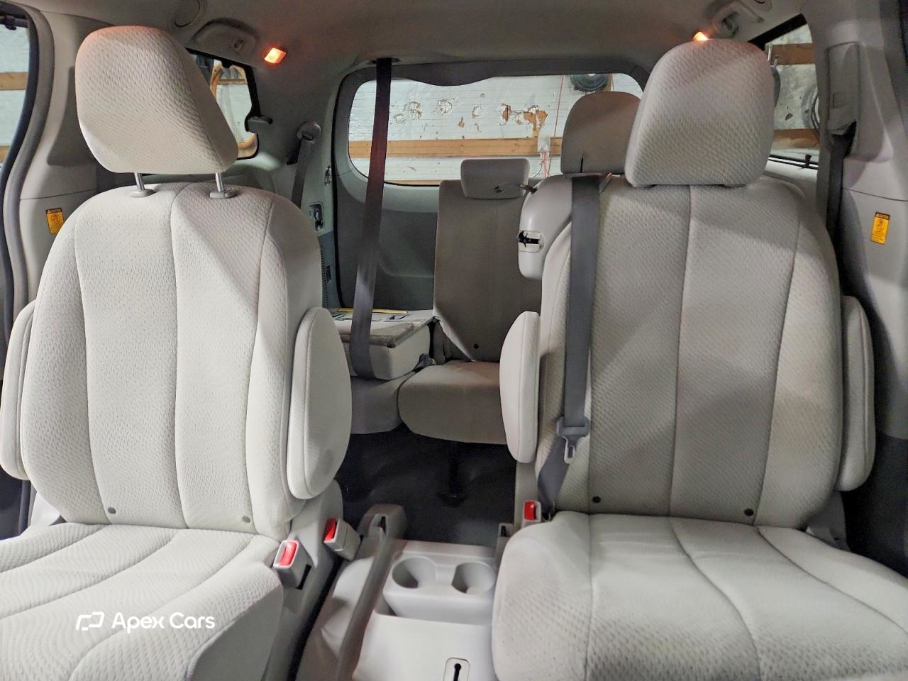 Toyota Sienna 2012
